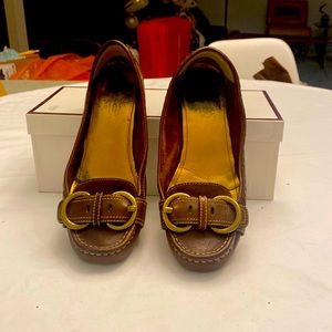 Coach run abouts   Fun casual and very comfortable